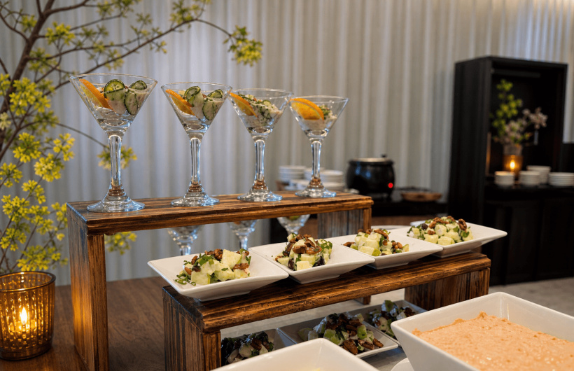 Paga $11: Soup & Salad Buffet