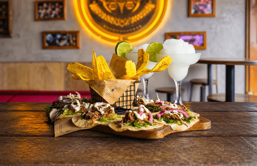 Paga $18.50: Bandeja de Tacos