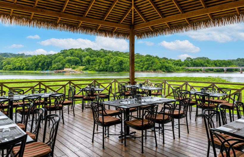 Paga $24: Almuerzo Buffet