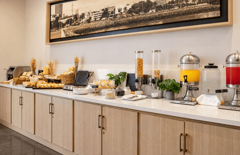 Paga $75: Estadía con Desayuno