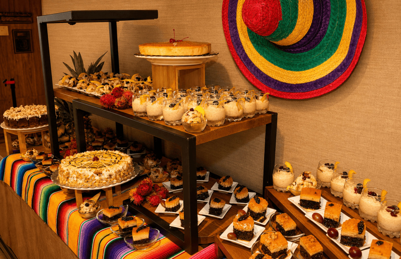 Paga $28: Cena Buffet Mexicana