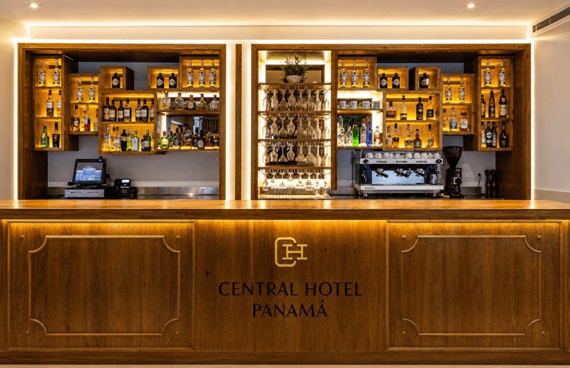 Desde $155: Hospedaje en Hotel Histórico