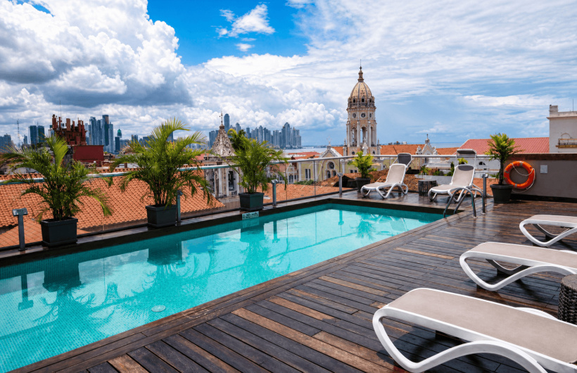 Desde $155: Hospedaje en Hotel Histórico