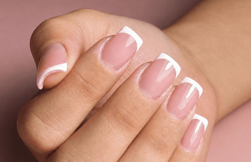 Desde $18: Pedicure y Extensiones