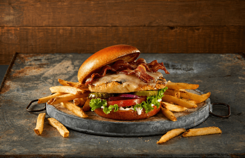 Paga $25: Menú con 2 Platos Fuertes