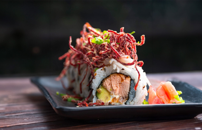 Paga $20: Rollos de Sushi
